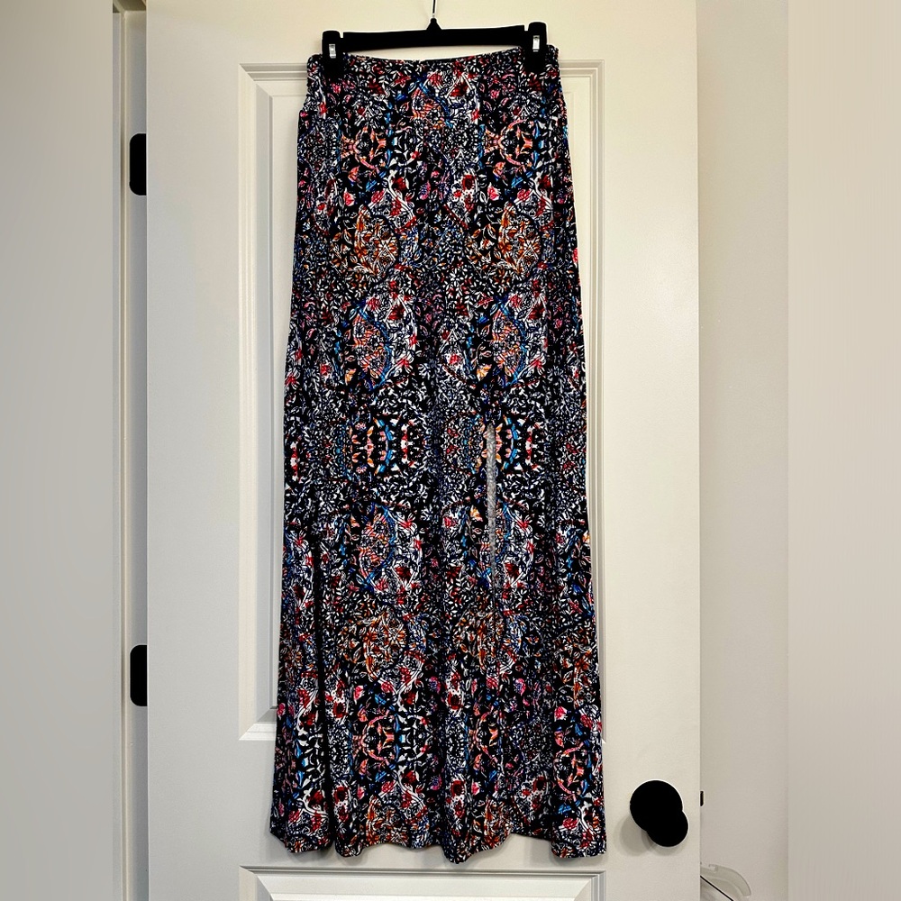 Light, comfortable, dress up or down. Work or play versatile piece